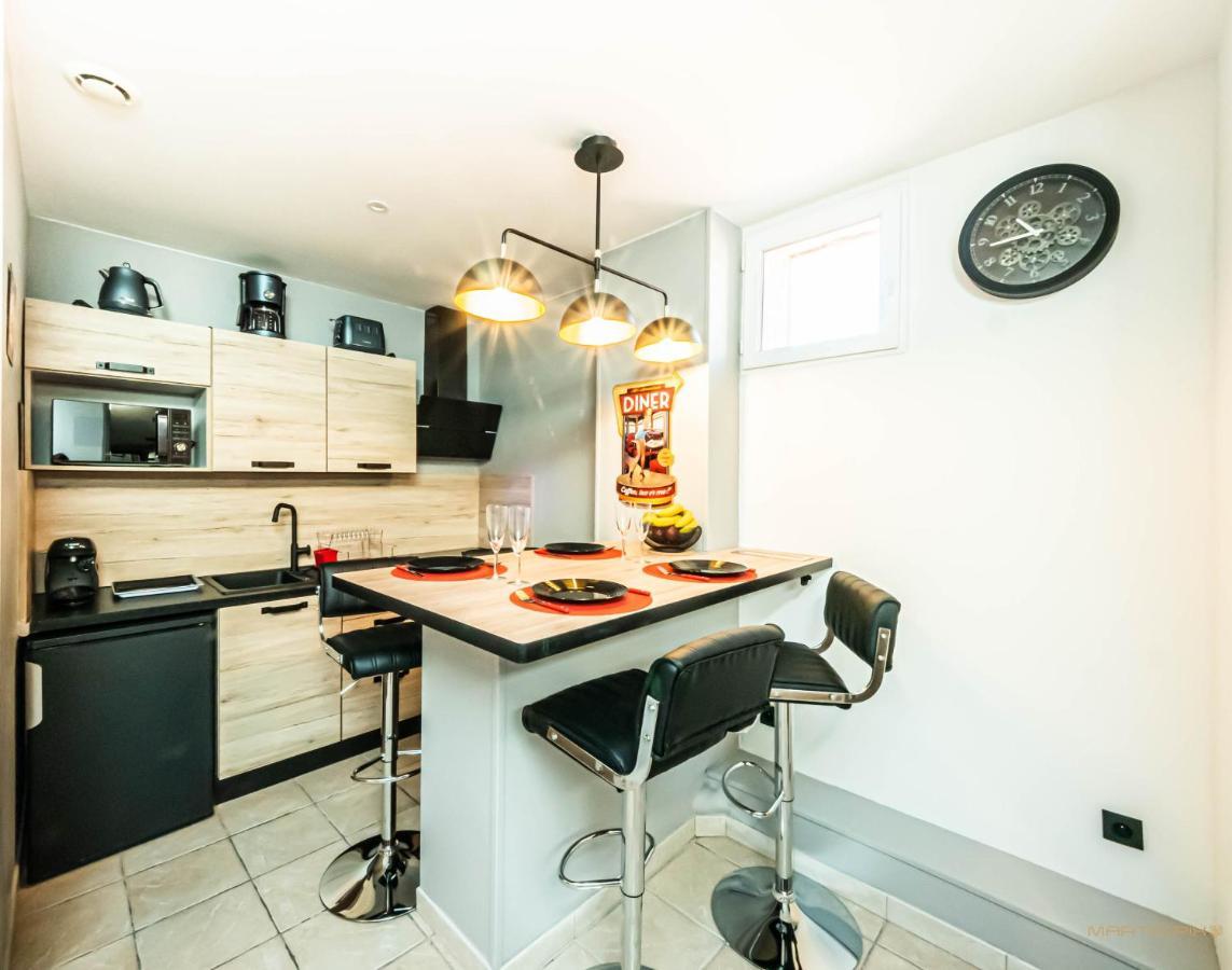 Centre Historique - Free Parking - Self Checkin - Wifi - Industriel - Sleepntripbeziers Apartment Luaran gambar