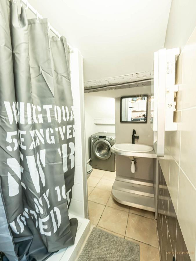 Centre Historique - Free Parking - Self Checkin - Wifi - Industriel - Sleepntripbeziers Apartment Luaran gambar